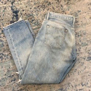 Vintage Levi’s 501’s. Light Wash. Distressed. Size 28.